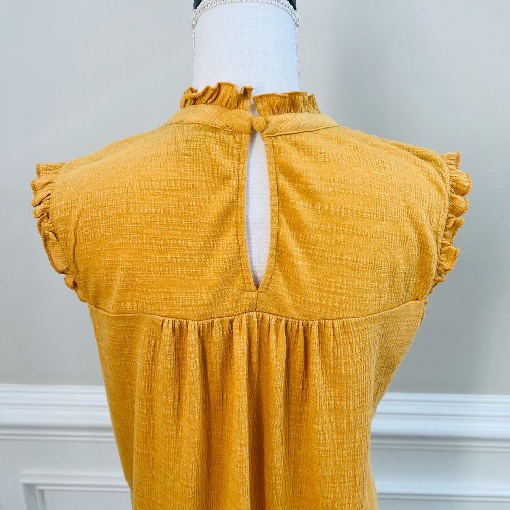 Cable & Gauge Women's Sleeveless Gold Yellow Top Size L - Picture 6 of 11